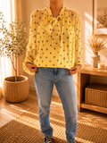 Blouse jaune pastel à pois