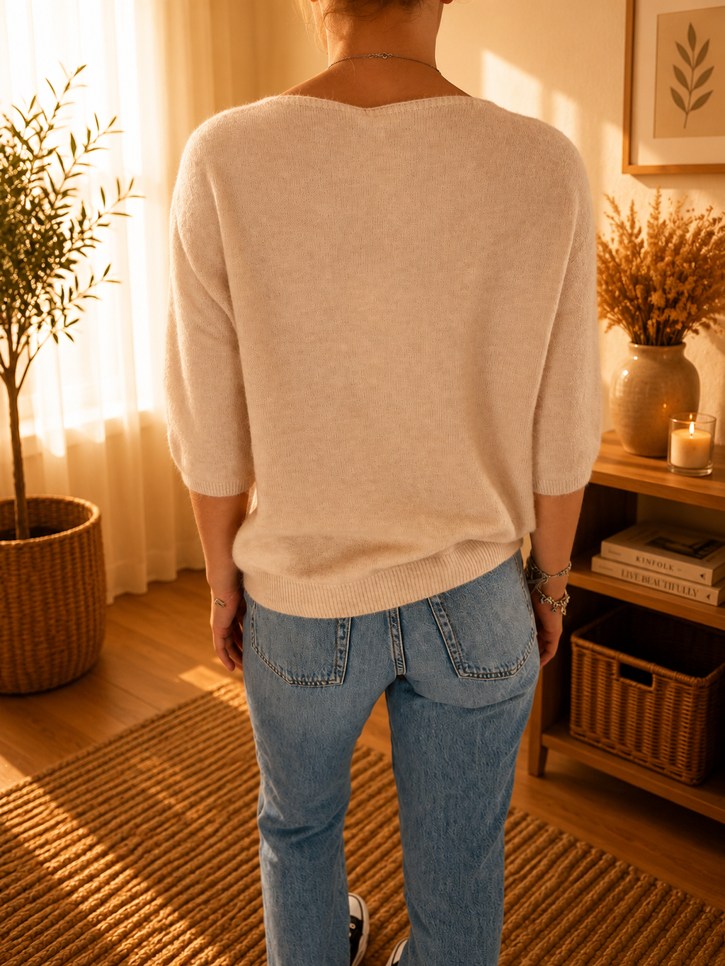 Pull beige à col V
