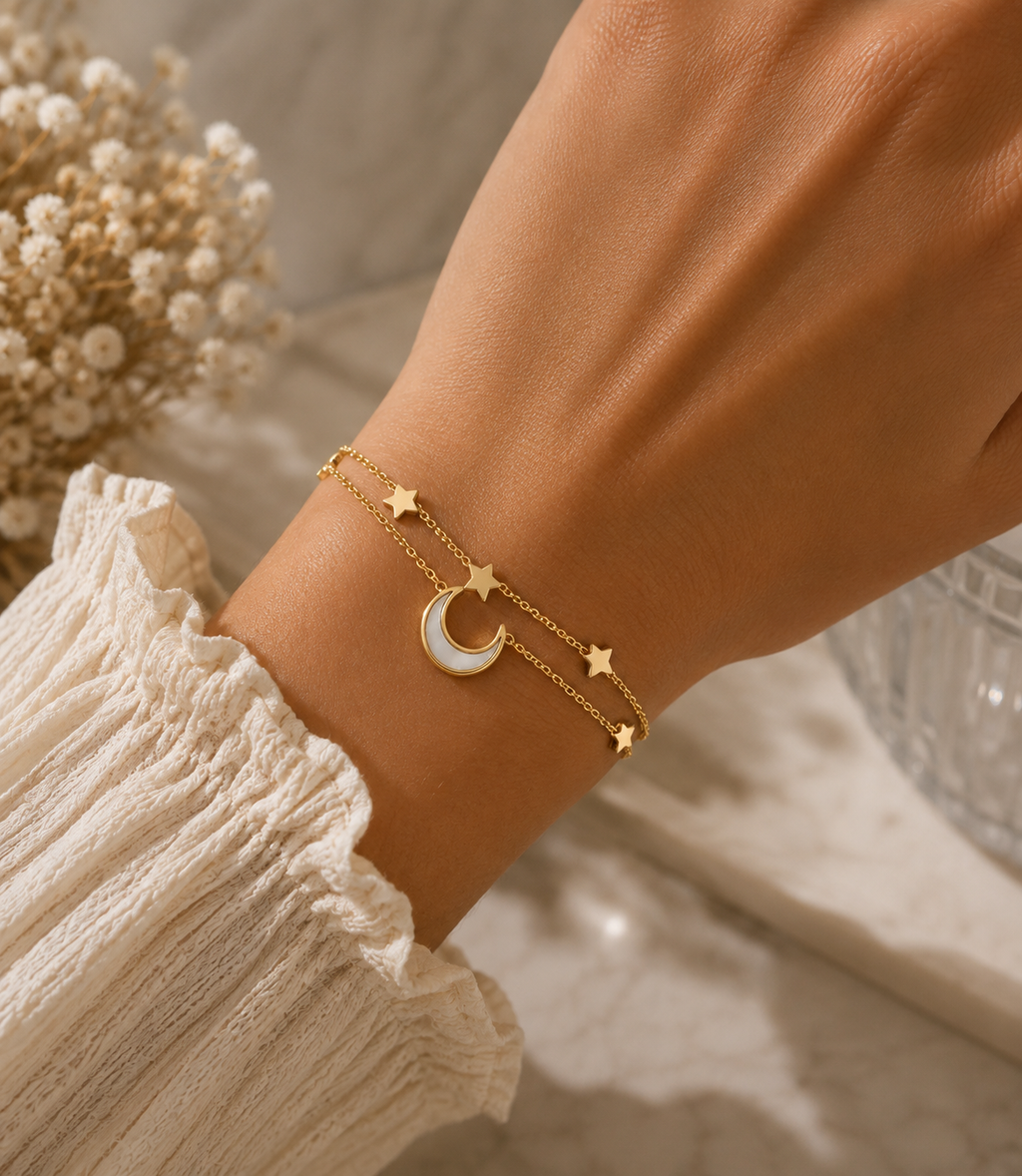 Bracelet doré étoiles & lune